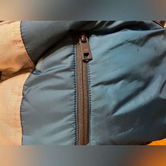 Lululemon Men’s Winter Hooded Parka Coat Grey Subtle Pattern PrimaLoft Size XL - Picture 10 of 13